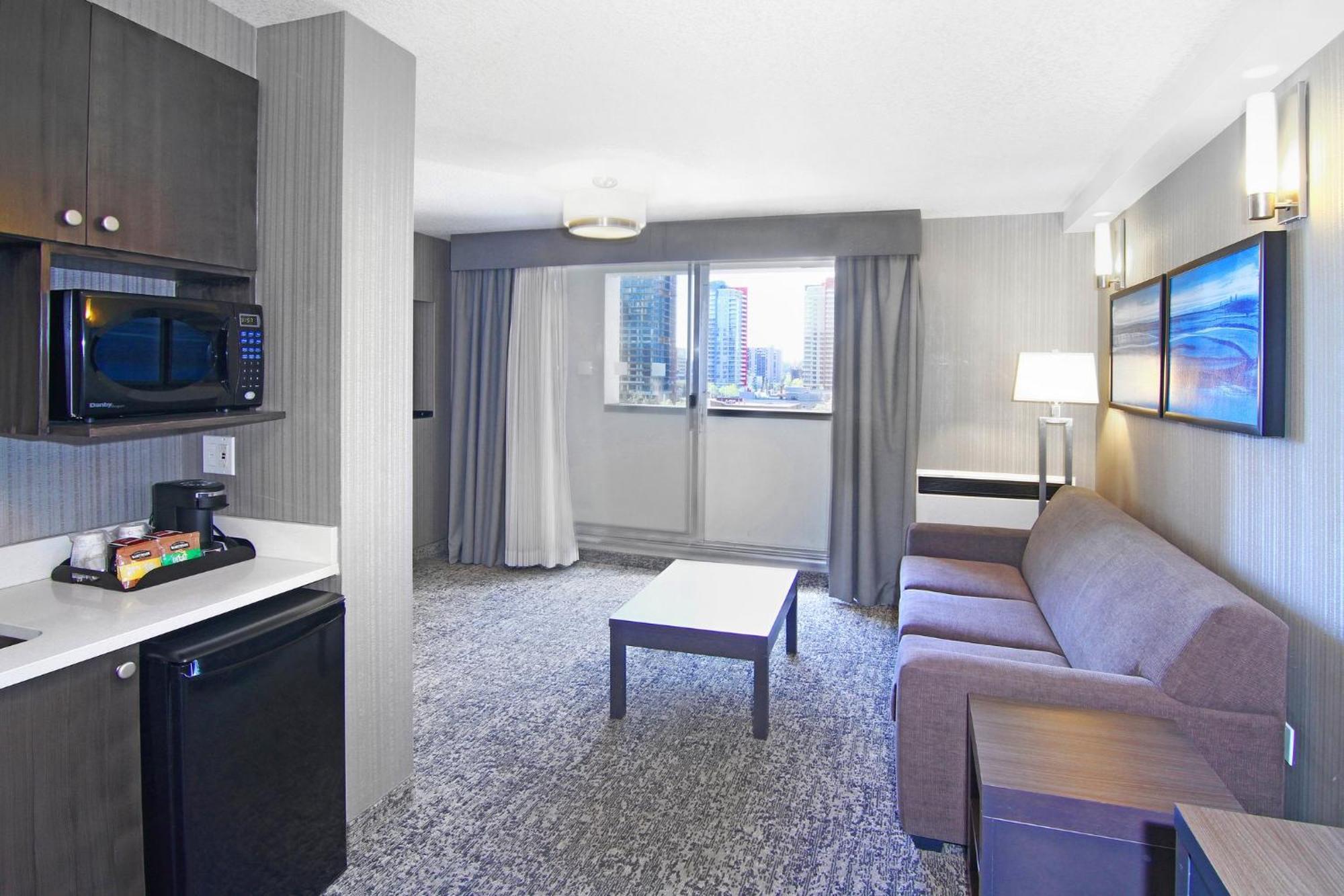 Express And By Ihg 3* Calgary